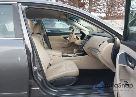 2017 Nissan Altima 2.5 Sv z USA, uszkodzony, nr VIN 1N4AL3AP9HC137060